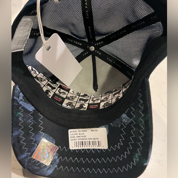 Buckle - Picture 3 of 3